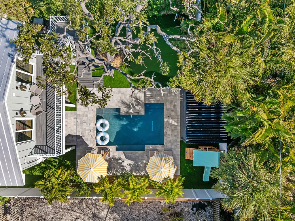 Twilight HDR Edited image of an Airbnb on Anna Maria Island photo 15